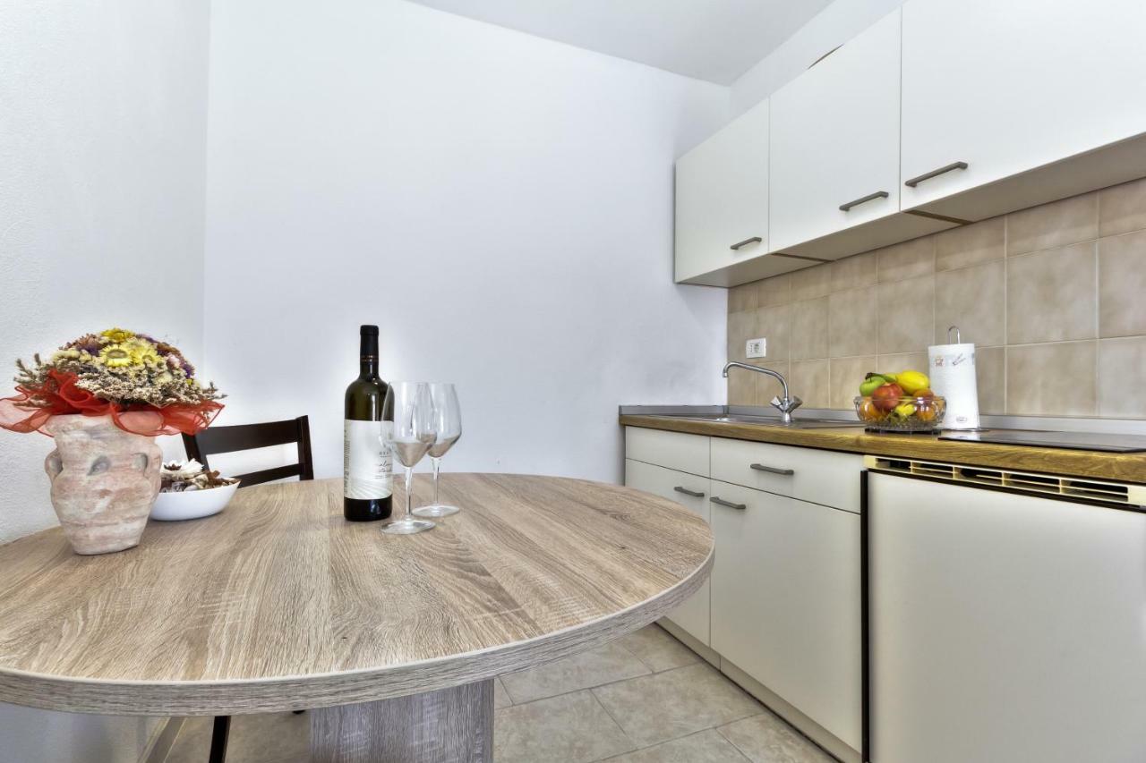 Apartmani Anna Умаг Екстер'єр фото